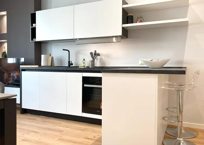 49 شقة ترييستي